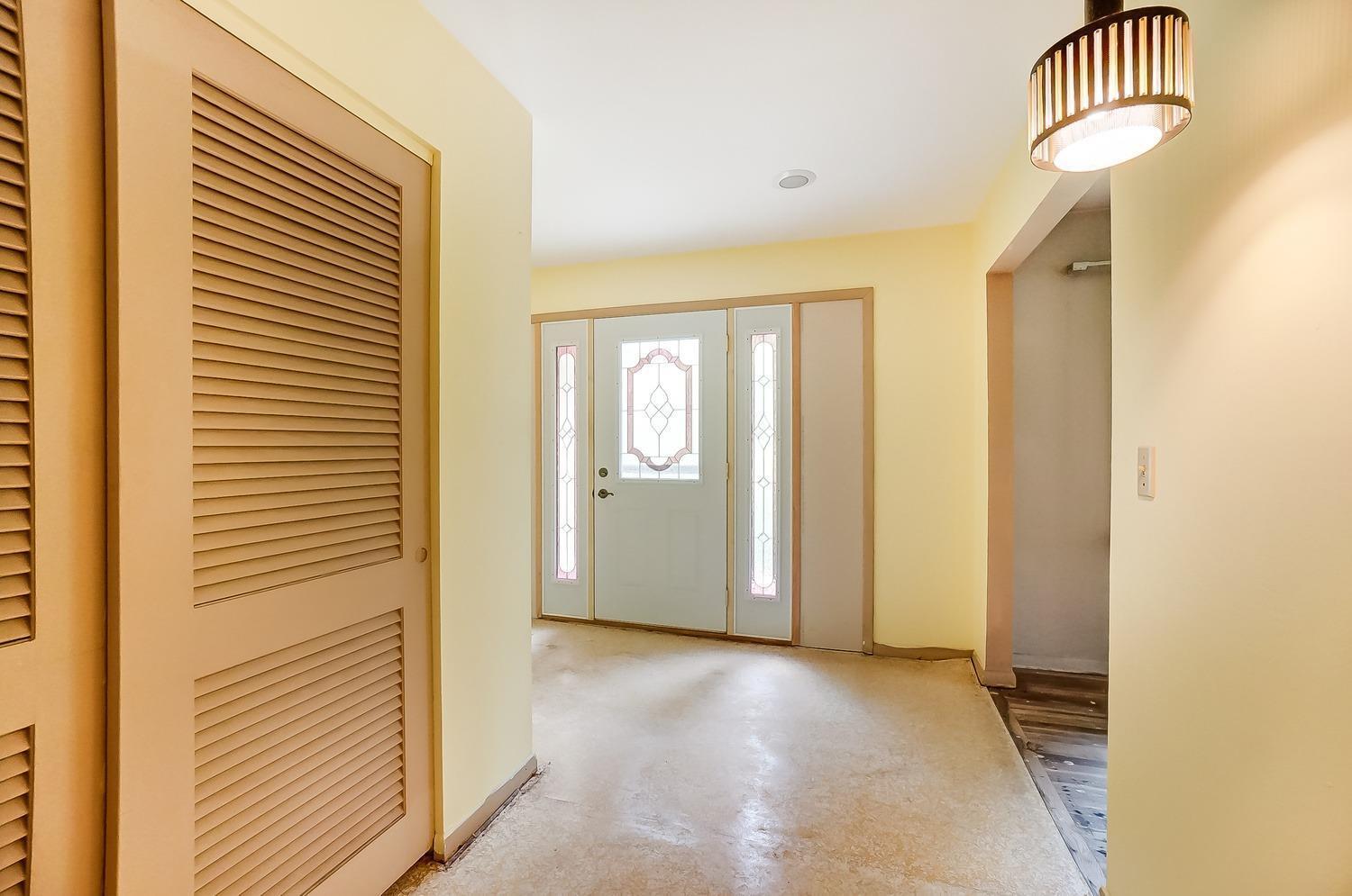 6009 Dunlap Road Cincinnati, OH 45252 - Photo 7 of 31 Gallery Image 7
