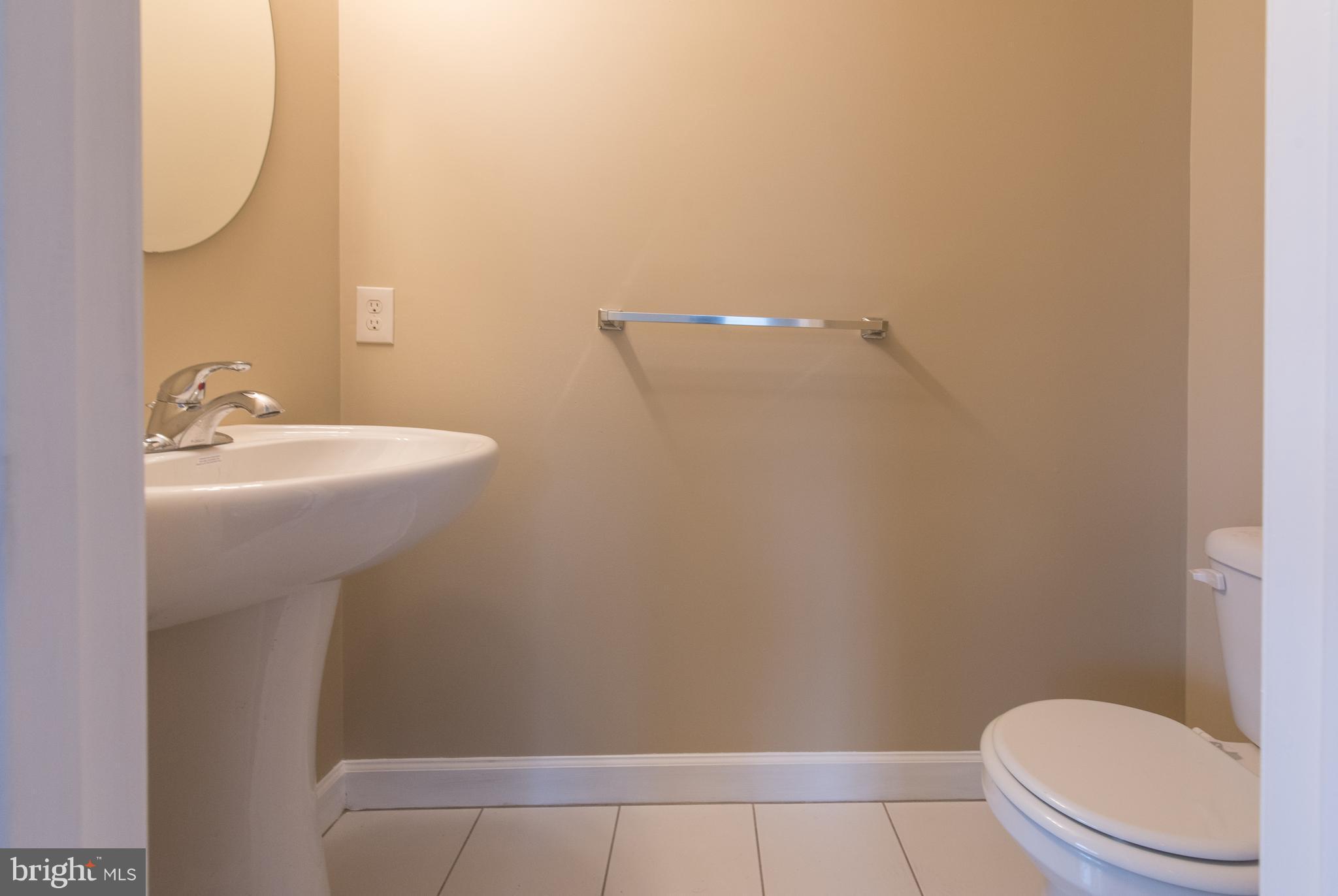 1013 Wampler Road Baltimore, MD 21220 - Photo 12 of 29 Bath