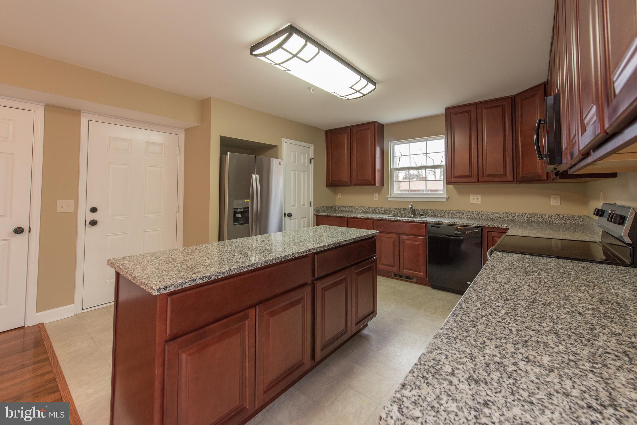 1013 Wampler Road Baltimore, MD 21220 - Photo 5 of 29 Kitchen