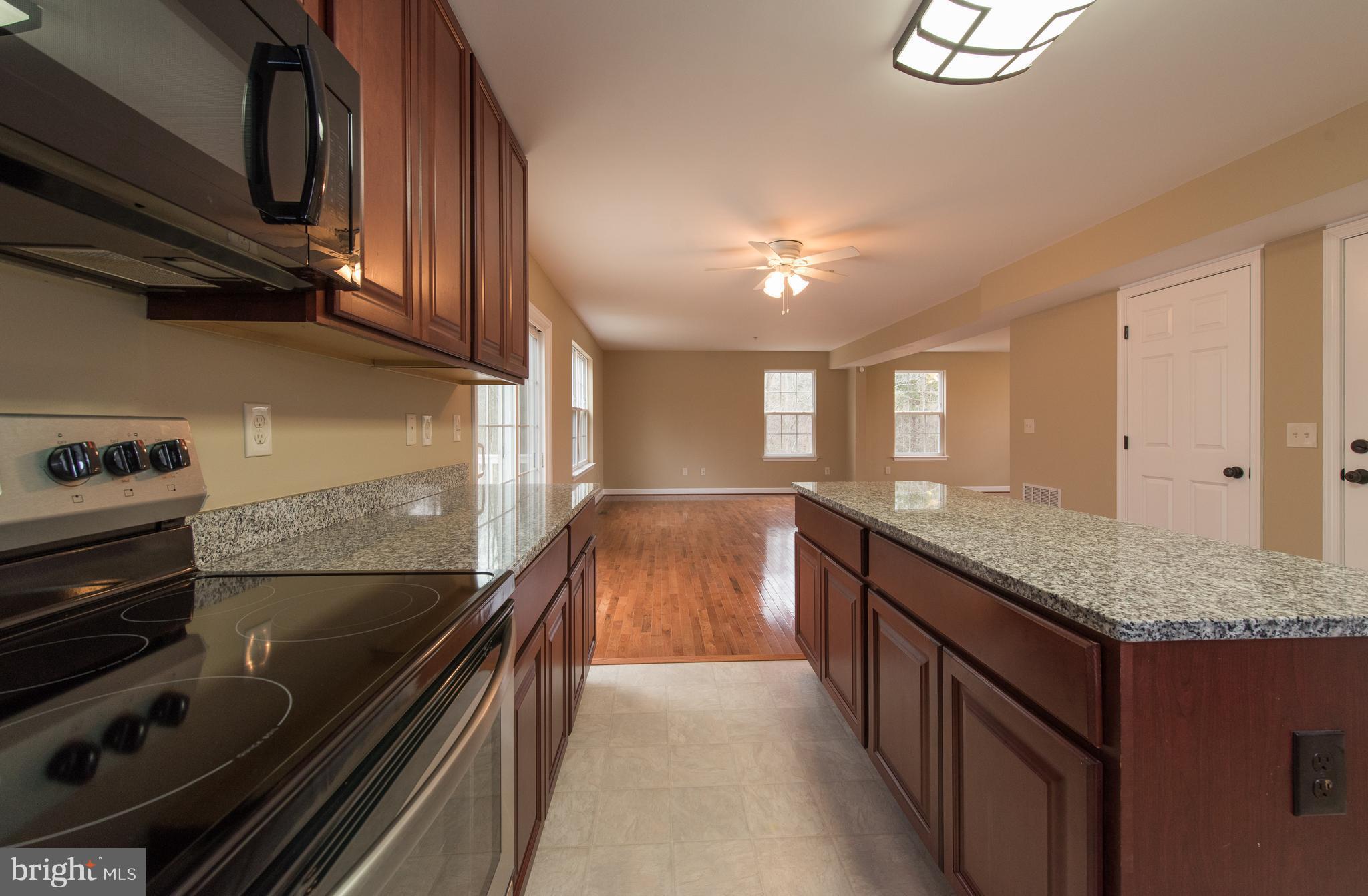 1013 Wampler Road Baltimore, MD 21220 - Photo 7 of 29 Kitchen
