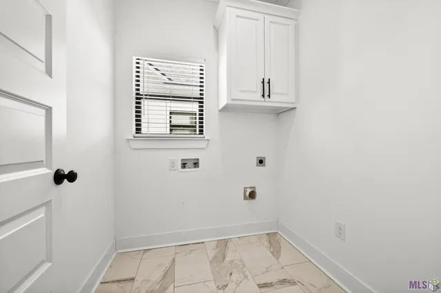 $2,200 | 10127 Grayton Drive, Baton Rouge, LA 70818