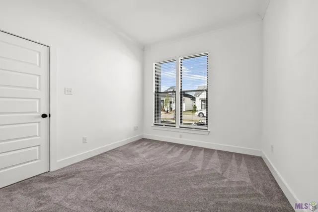 $2,200 | 10127 Grayton Drive, Baton Rouge, LA 70818