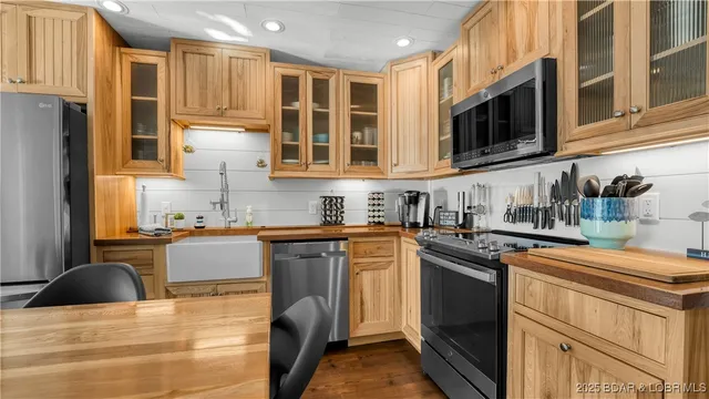 $340,000 | 1522 Harbor Point, Unit E201, Osage Beach, MO 65065