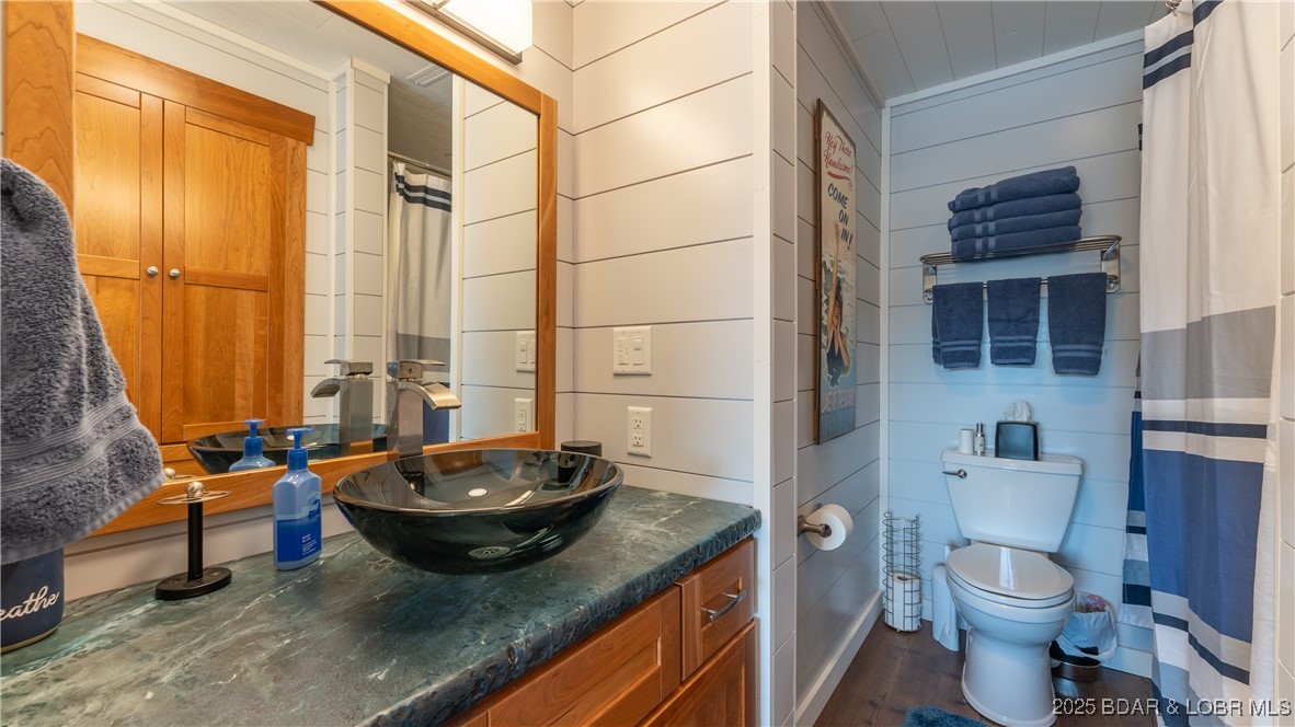 1522 Harbor Point, Unit E201 Osage Beach, MO 65065 - Photo 11 of 33