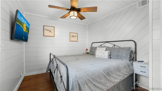 $340,000 | 1522 Harbor Point, Unit E201, Osage Beach, MO 65065