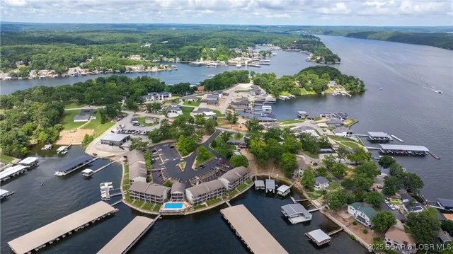 $340,000 | 1522 Harbor Point, Unit E201, Osage Beach, MO 65065