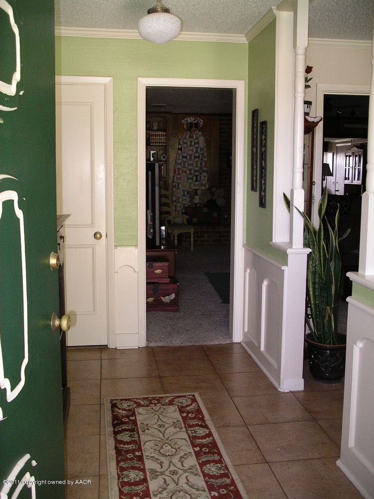 7207 Calumet Road Amarillo, TX 79106 - Photo 3 of 20 Entry
