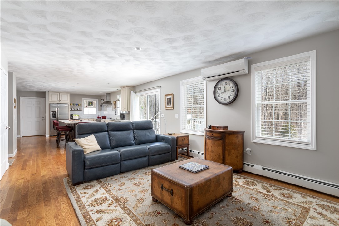 892 Brayton Road Tiverton, RI 02878 - Photo 11 of 38
