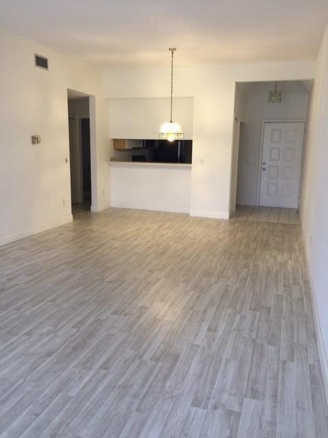 7508 La Paz Boulevard, Unit 207 Boca Raton, FL 33433 - Photo 3 of 25 Dining room