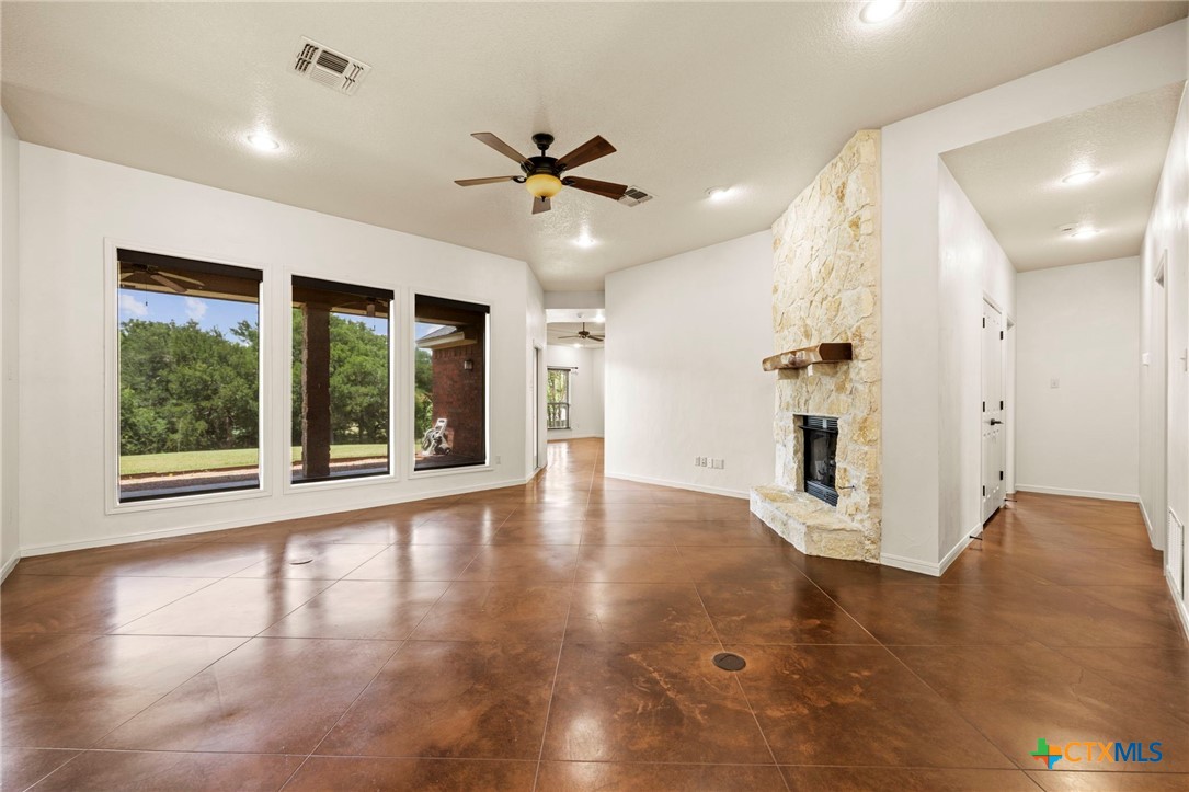 3296 Fm 935 Troy, TX 76579 - Photo 4 of 33