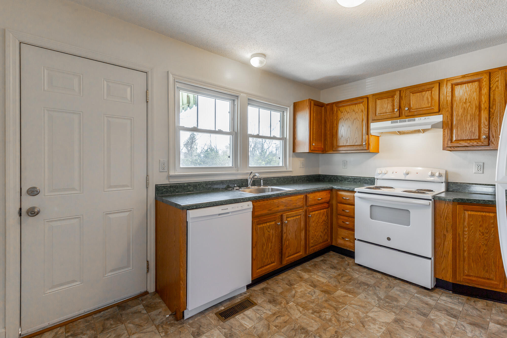 1508 Merrill Street Chattanooga, TN 37412 - Photo 10 of 51 1508 Merrill Street HD-19