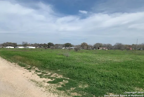 $48,000 | Tbd O'neal Drive, Devine, TX 78016