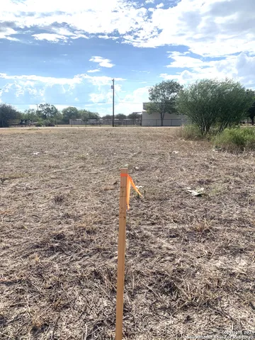 $50,000 | Tbd O'neal Drive, Devine, TX 78016