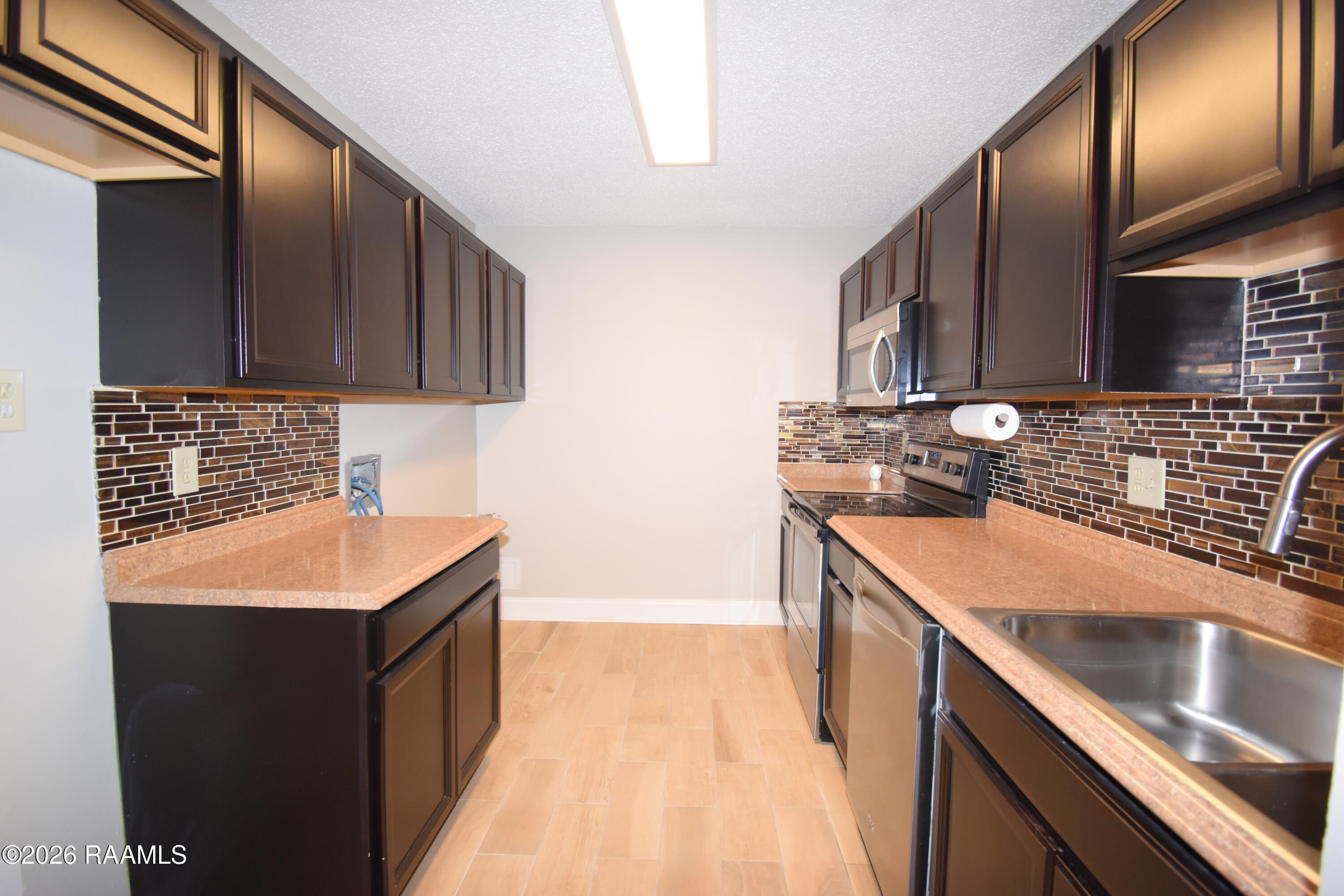701 South College Road, Unit 110 Lafayette, LA 70503 - Photo 8 of 14 DSC_0006