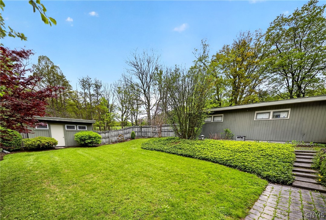327 Kimber Road Syracuse, NY 13214 - Photo 36 of 44