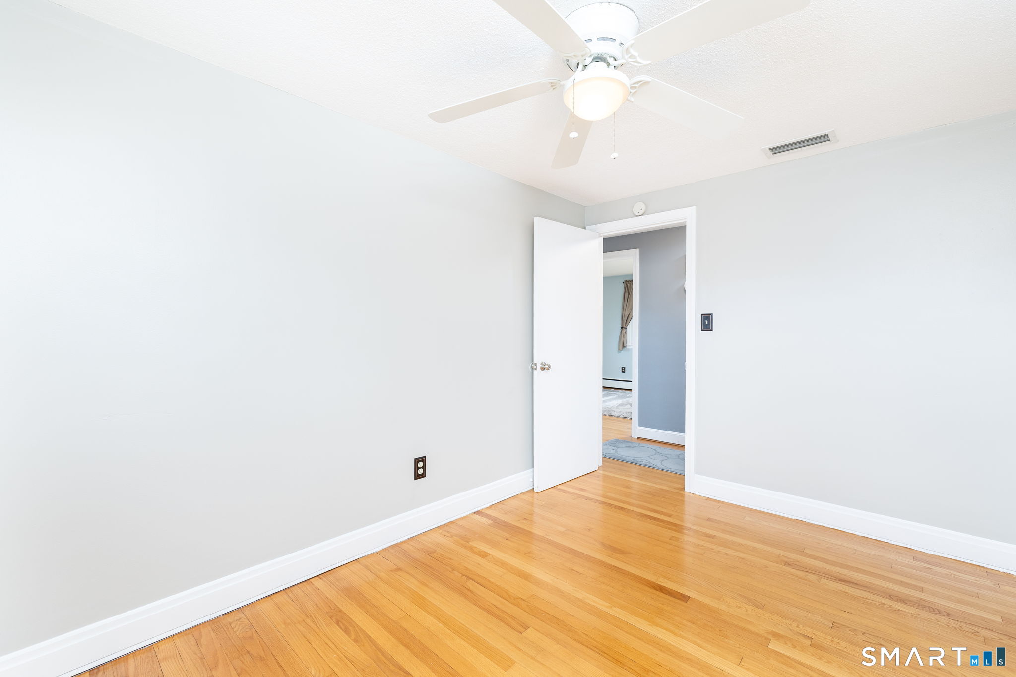 5 Dalewood Road Newington, CT 06111 - Photo 14 of 38