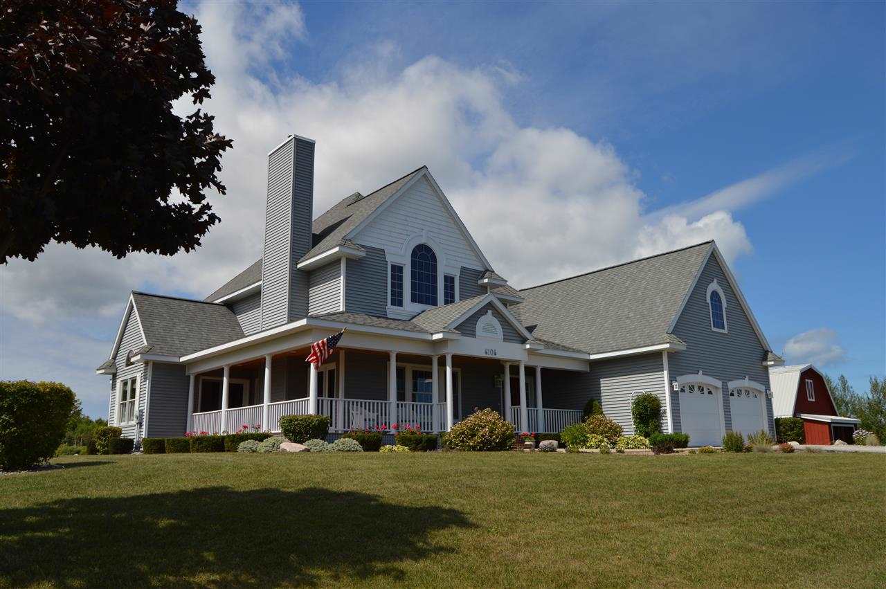 6105 North Overlook Road Northport, MI 49670 - Photo 2 of 44 1796149-1.JPG