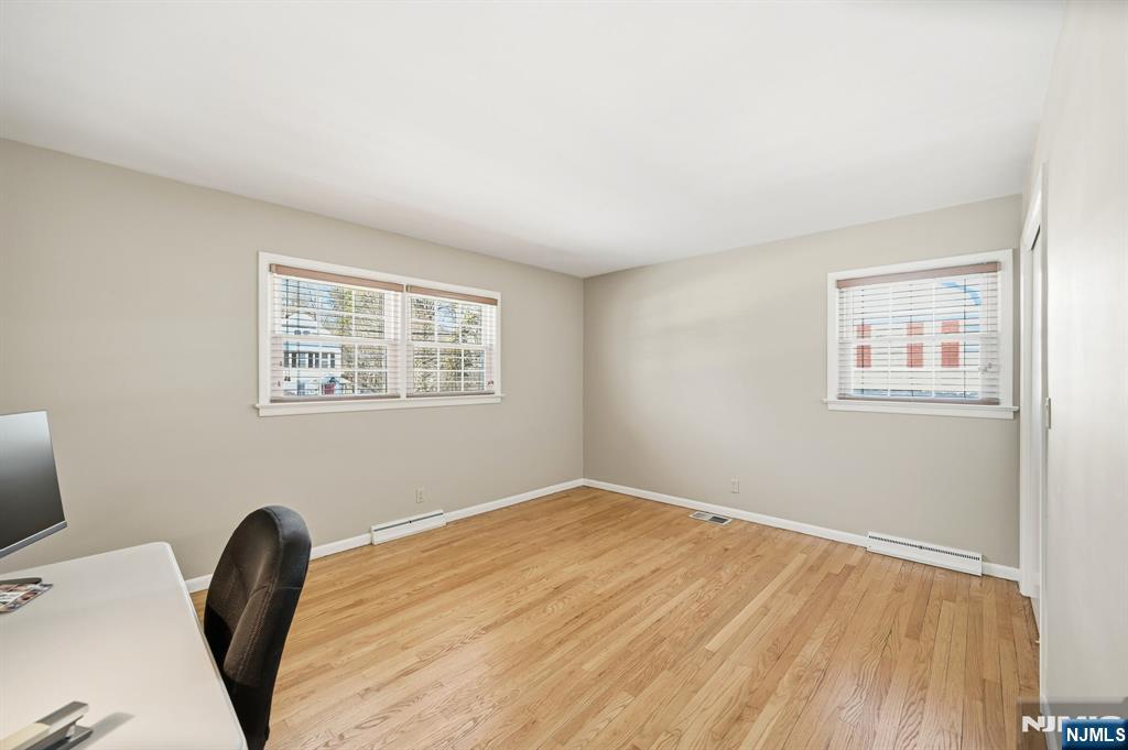 17 Pascack Road Park Ridge, NJ 07656 - Photo 18 of 40