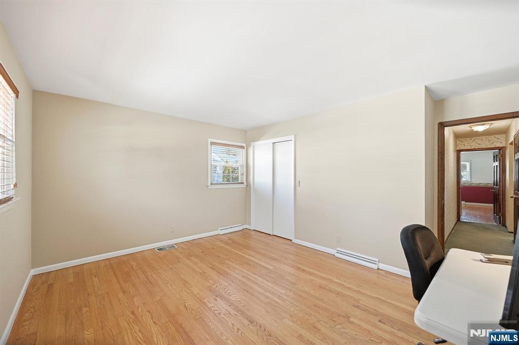 17 Pascack Road Park Ridge, NJ 07656 - Photo 19 of 40