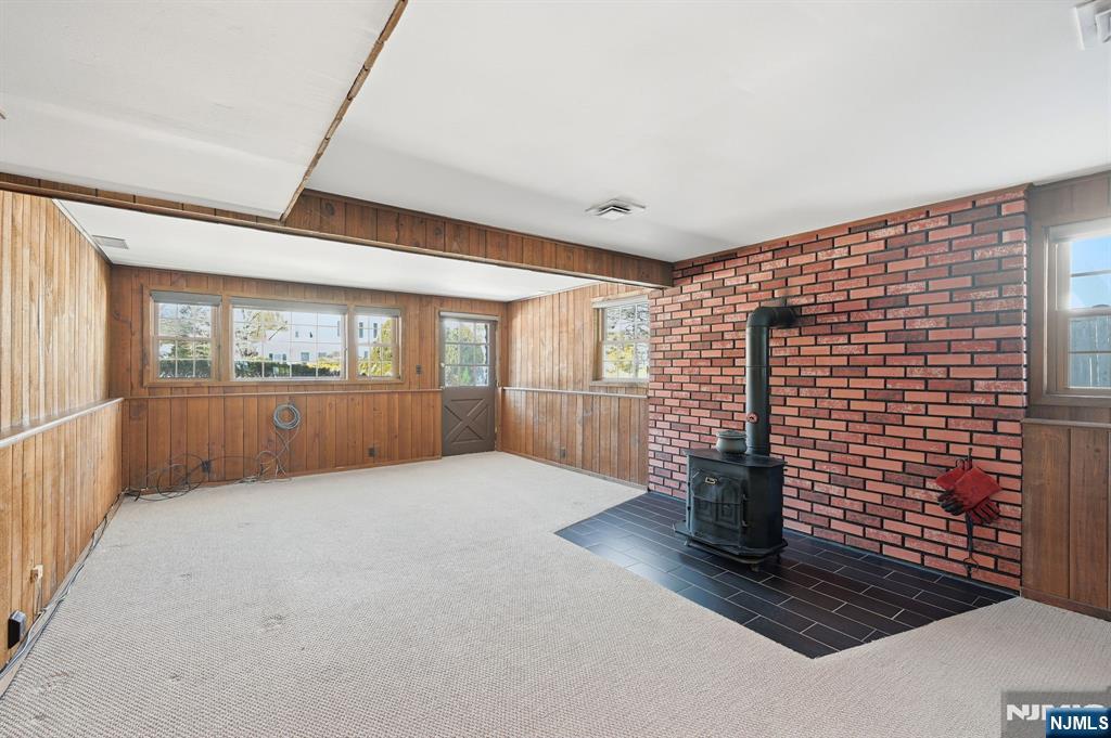 17 Pascack Road Park Ridge, NJ 07656 - Photo 28 of 40