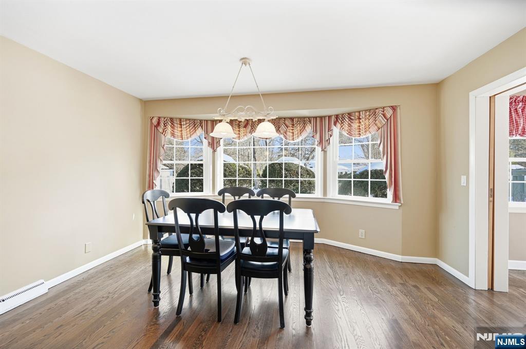 17 Pascack Road Park Ridge, NJ 07656 - Photo 8 of 40