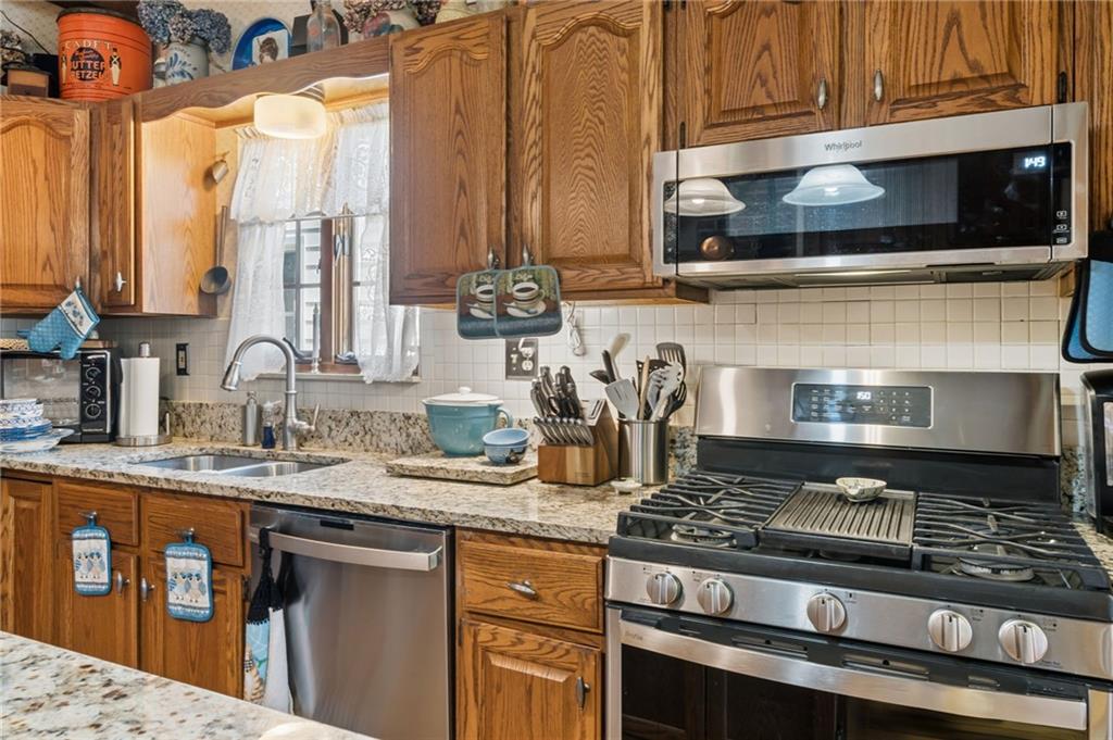 320 Walnut Street Zelienople, PA 16063 - Photo 11 of 37