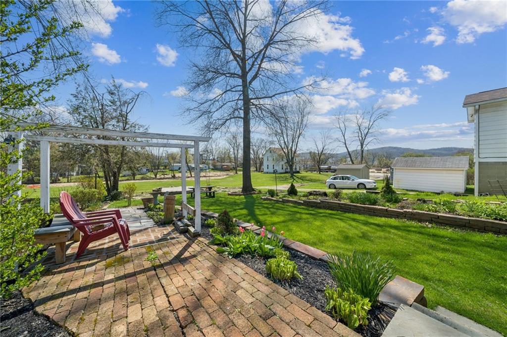 320 Walnut Street Zelienople, PA 16063 - Photo 33 of 37