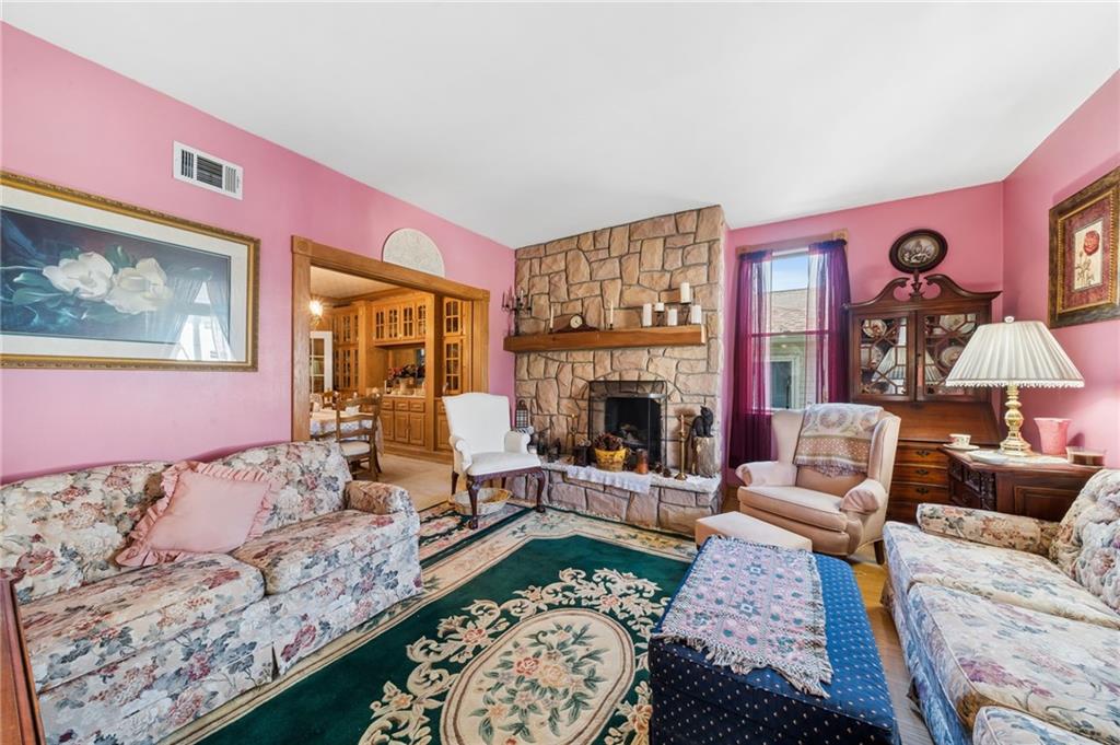 320 Walnut Street Zelienople, PA 16063 - Photo 5 of 37