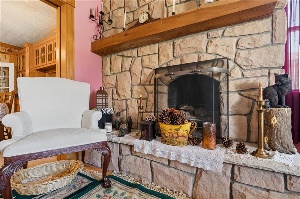 320 Walnut Street Zelienople, PA 16063 - Photo 7 of 37