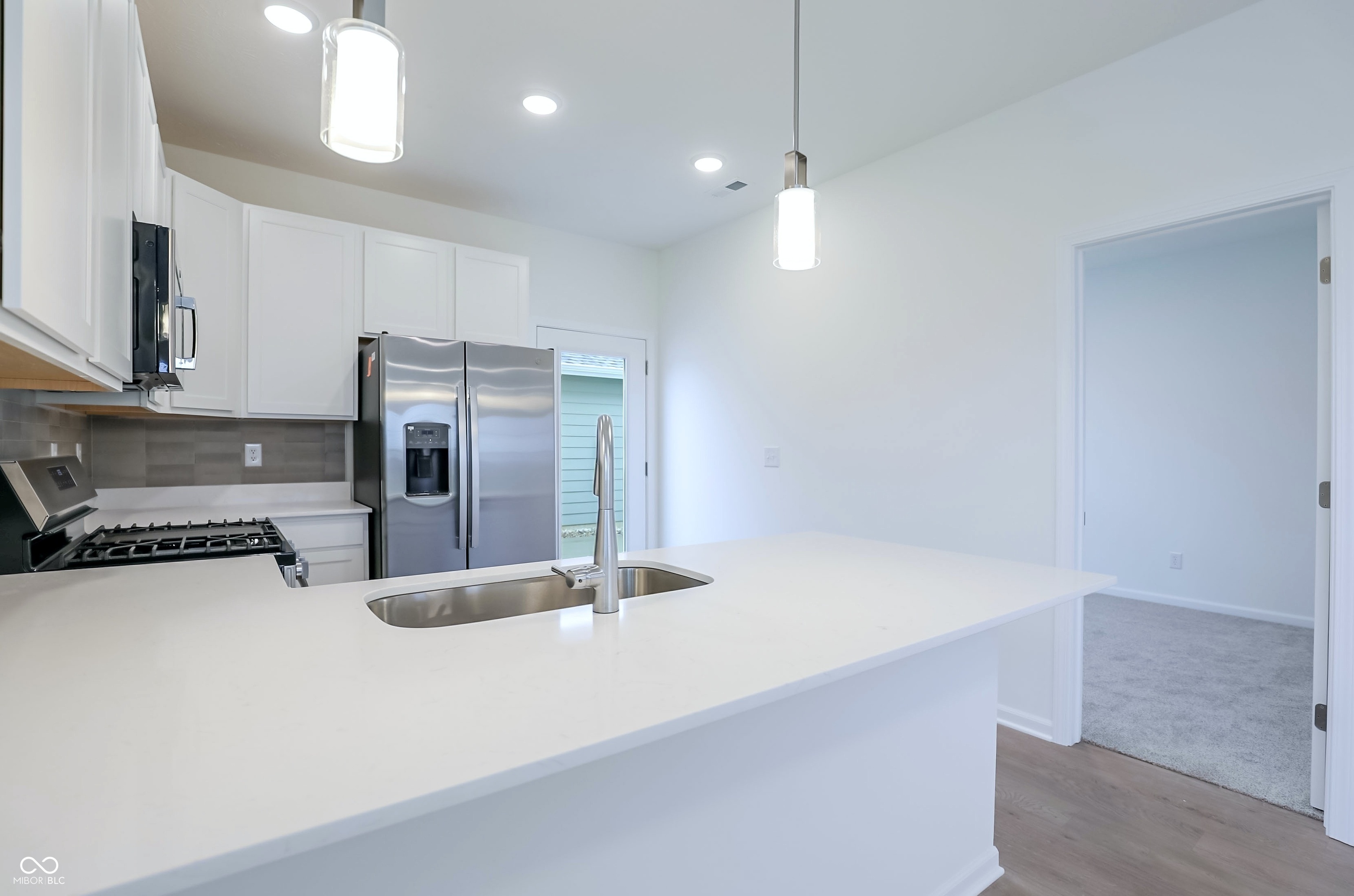 2726 Smith Road Plainfield, IN 46168 - Photo 6 of 30