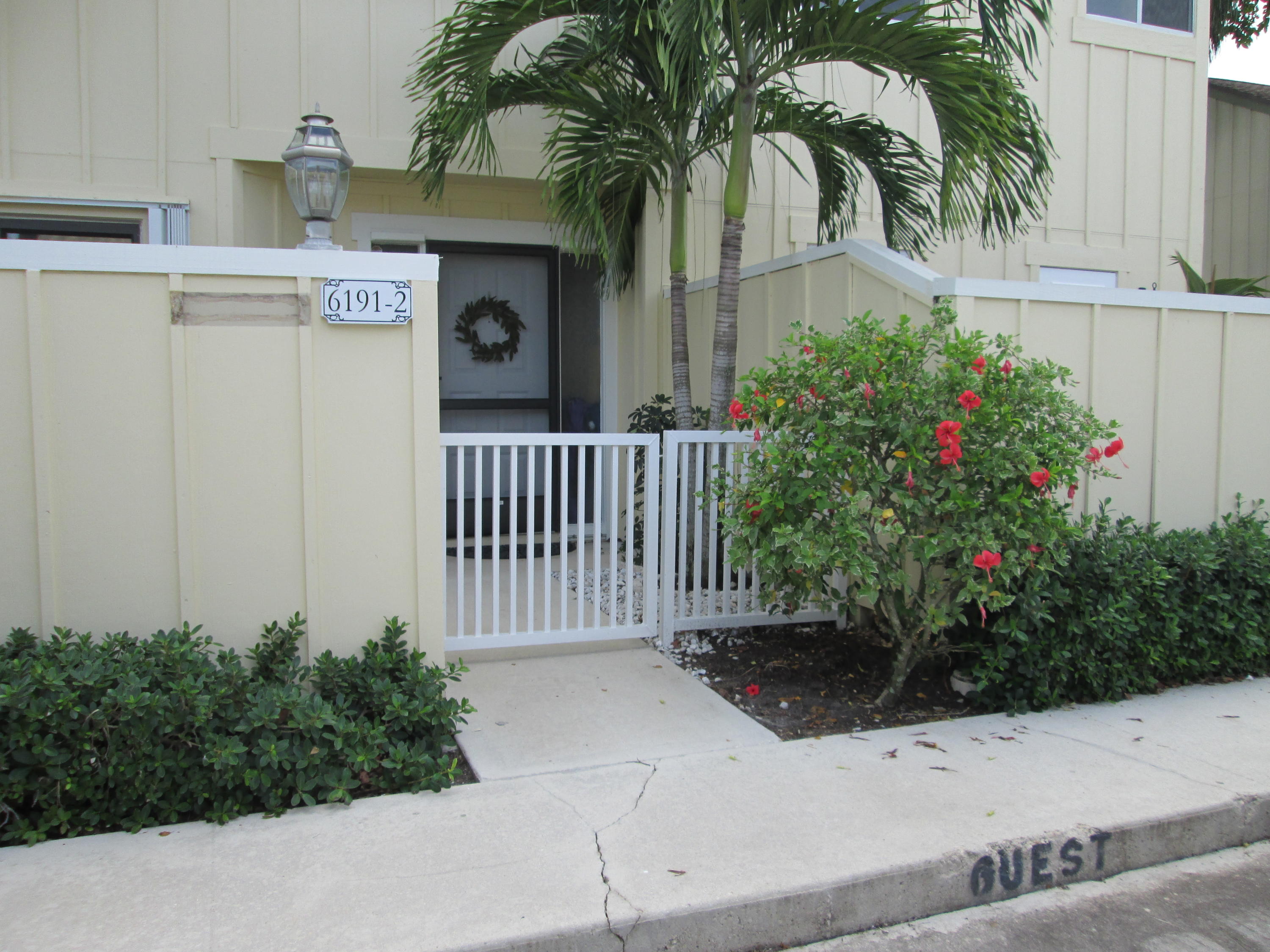 6191 Riverwalk Lane, Unit 2 Jupiter, FL 33458 - Photo 3 of 21 IMG_1377