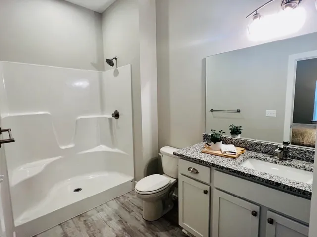 $279,690 | 429 East Douglas Avenue, Andover, KS 67002