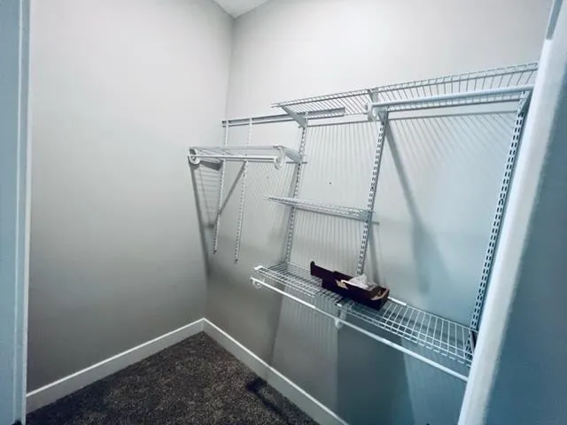 $279,690 | 429 East Douglas Avenue, Andover, KS 67002