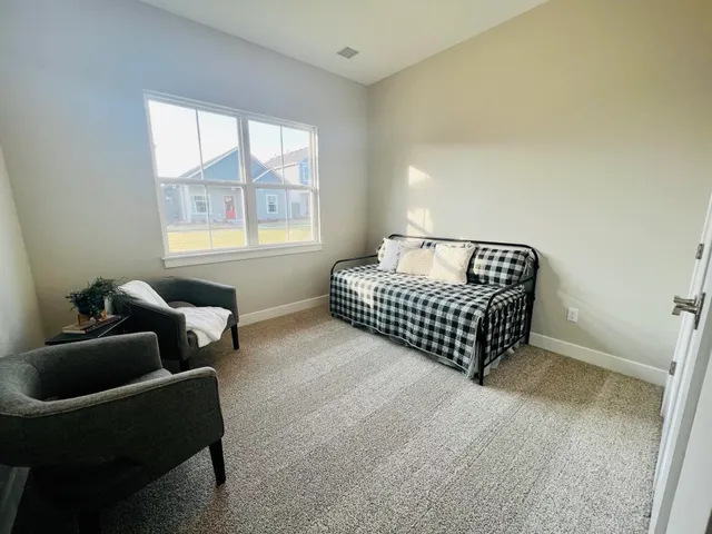 $279,690 | 429 East Douglas Avenue, Andover, KS 67002