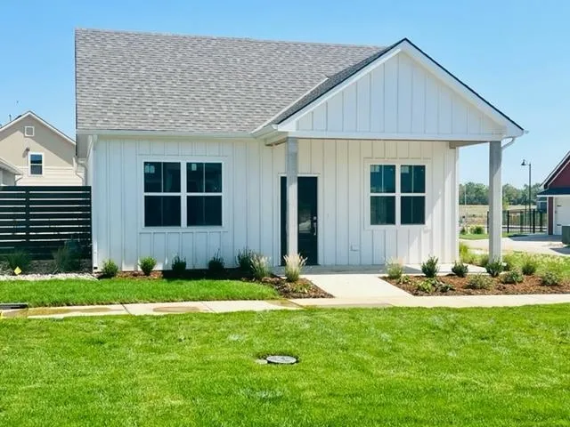 $279,690 | 429 East Douglas Avenue, Andover, KS 67002