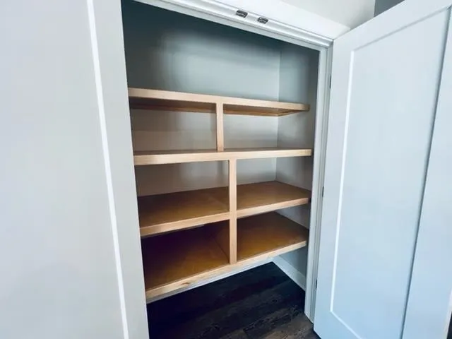 $279,690 | 429 East Douglas Avenue, Andover, KS 67002