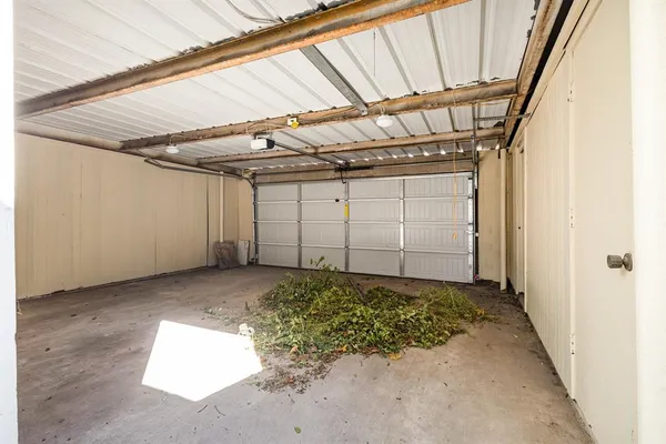$2,100 | 4140 Towngate Boulevard, Garland, TX 75041
