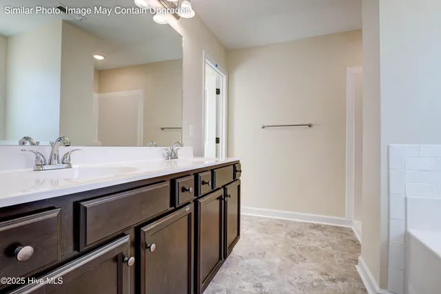 $430,900 | 1113 Lunenburg Place, Unit LOT 87, Richlands, NC 28574