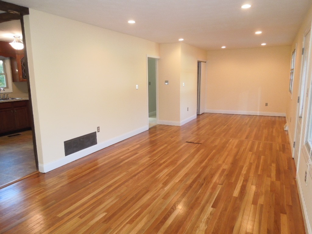 81 Bicknell Road Billerica, MA 01821 - Photo 6 of 26 Gallery Image 6