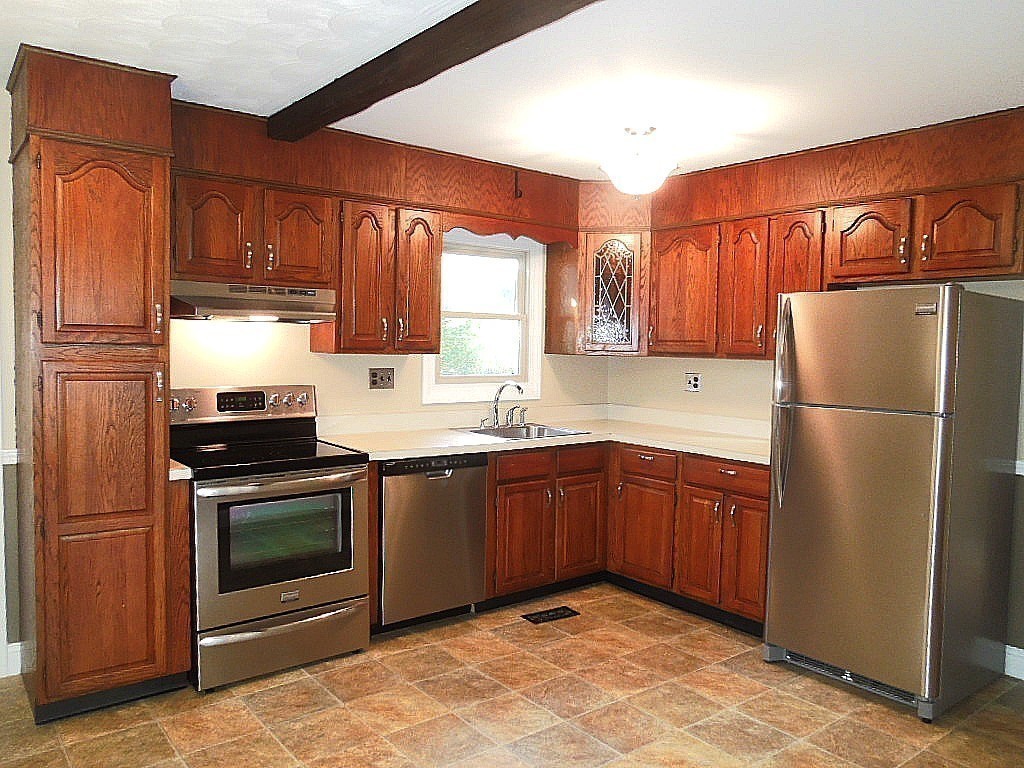 81 Bicknell Road Billerica, MA 01821 - Photo 7 of 26 Gallery Image 7