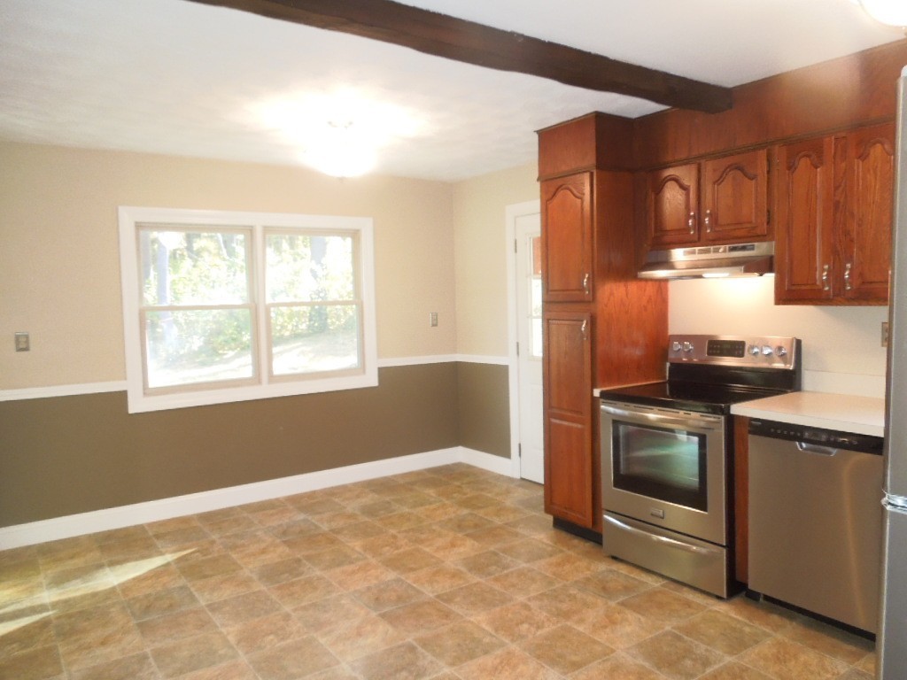 81 Bicknell Road Billerica, MA 01821 - Photo 9 of 26 Gallery Image 9