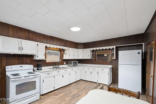 $179,900 | 7350 Houston Valley Road, Greeneville, TN 37743