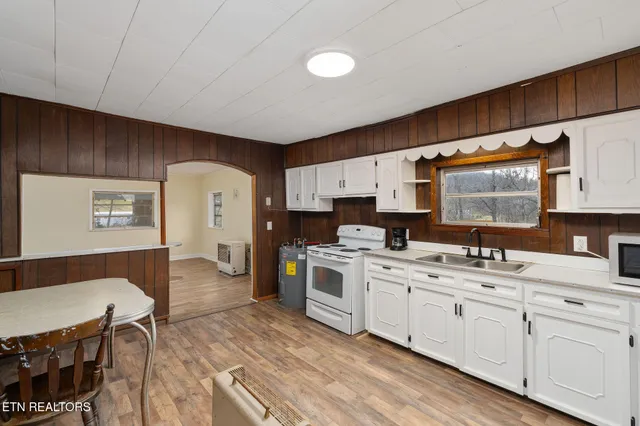 $179,900 | 7350 Houston Valley Road, Greeneville, TN 37743