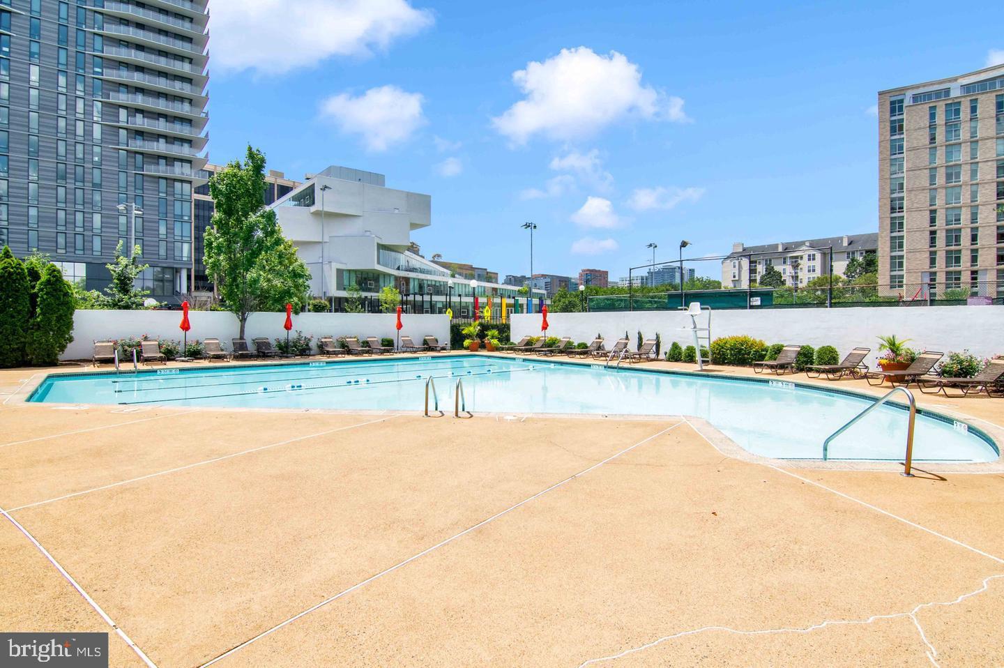 1530 Key Boulevard, Unit 715 Arlington, VA 22209 - Photo 31 of 41 a view of a swimming pool and a terrace