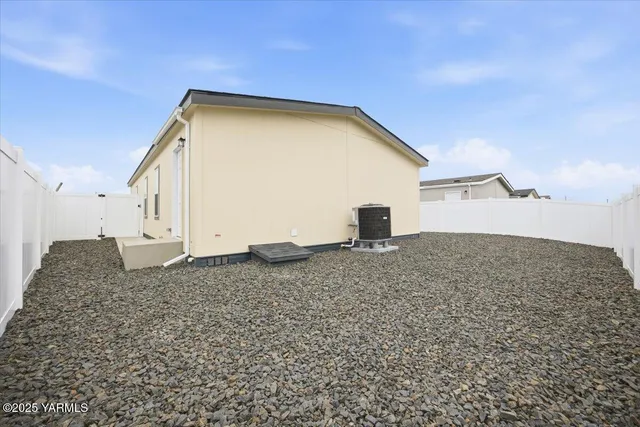 $155,000 | 2681 East Edison Avenue, Unit 29, Sunnyside, WA 98944