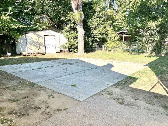 $315,000 | 1900 Robinson Street, Irving, TX 75060