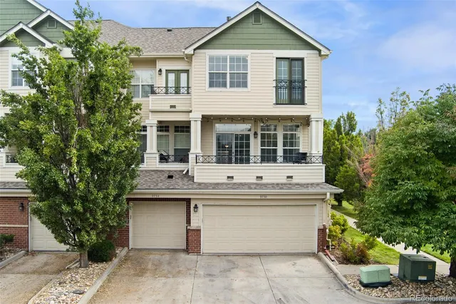 a house view with a outdoor space