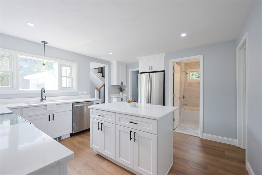 18 Beaumont Road Worcester, MA 01604 - Photo 16 of 40 Gallery Image 16