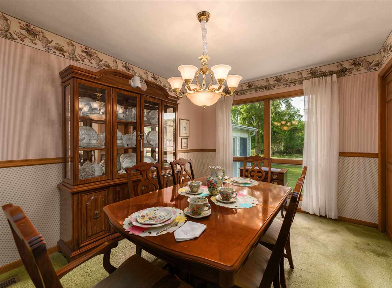 11777 Charleston Road Poca, WV 25159 - Photo 5 of 20 Gallery Image 5