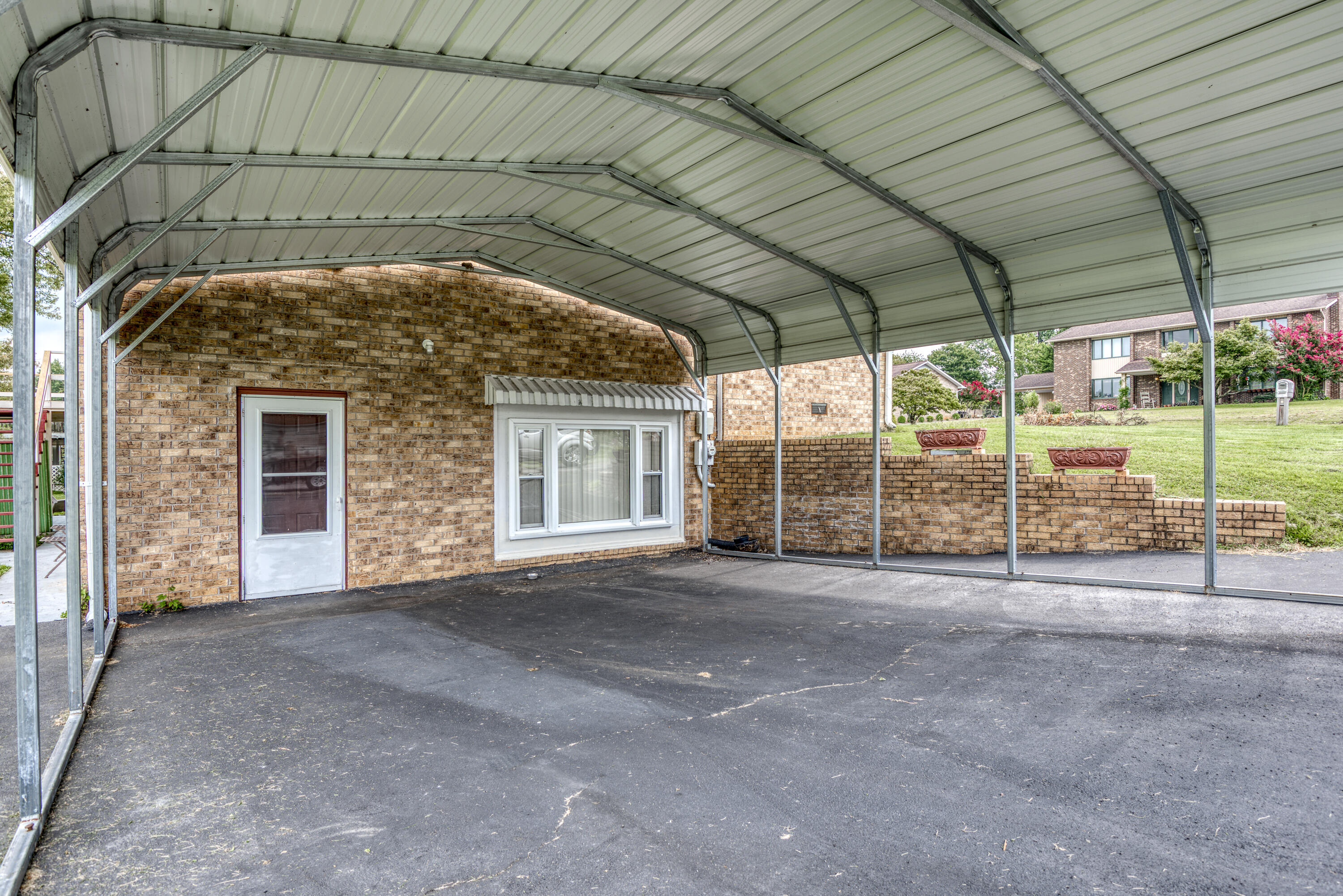 296 Beaver Road Bluff City, TN 37618 - Photo 8 of 30 296-Beaver-Rd-Bluff-City-TN Matt-Smith-R